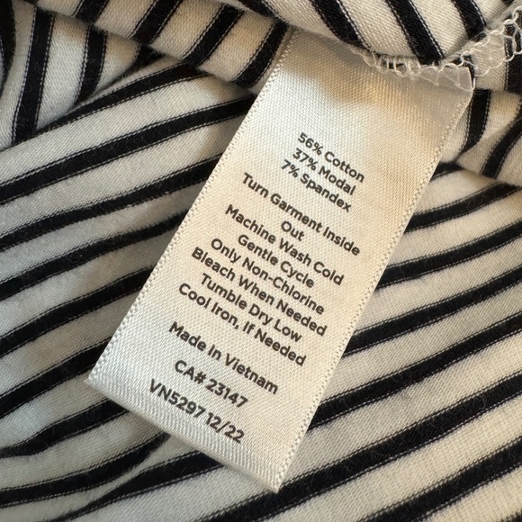 NWT Talbots Striped Tank Top Black and White Ruffled Petite New - Picture 4 of 5